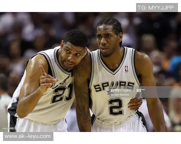 小卡与乔治本赛季全面数据对比小卡各项指标领先且出场次数更多